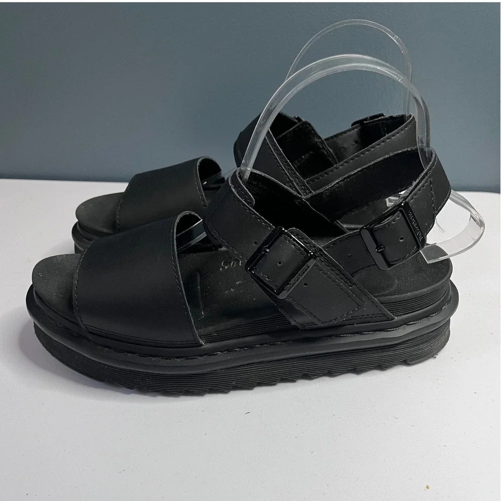 Dr. Martens Voss Black Hydro Leather Platform Sandals Womens 9 Adjustable Straps